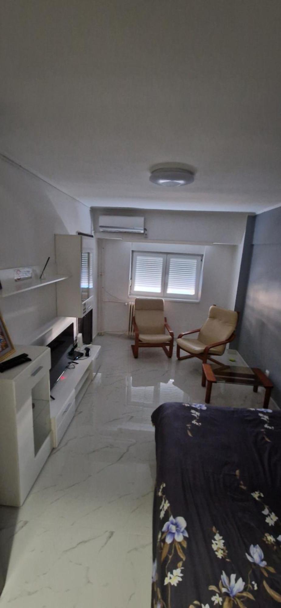 Sylvanostudiocenter Ploieşti Buitenkant foto